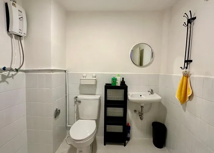 Bangrak House 200 Meters Near Bts Saphantaksin In * Bangkok