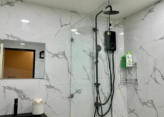 Bangrak House 200 Meters Near Bts Saphantaksin In
