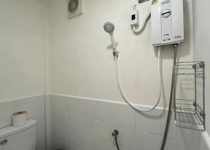 Bangrak House 200 Meters Near Bts Saphantaksin In 度假居 *