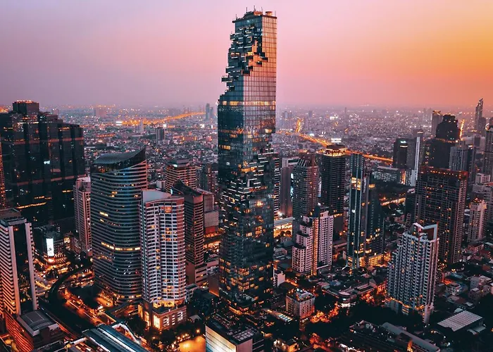 Bangrak House 200 Meters Near Bts Saphantaksin In 度假居