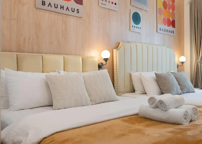 度假居 Bangrak House 200 Meters Near Bts Saphantaksin In 曼谷