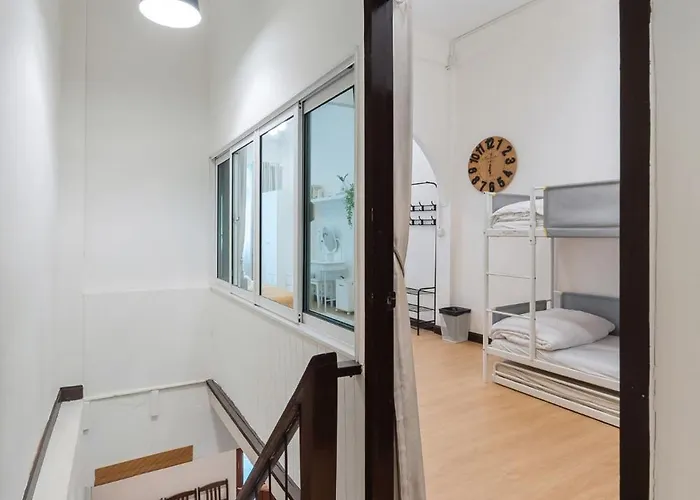 Bangrak House 200 Meters Near Bts Saphantaksin In *