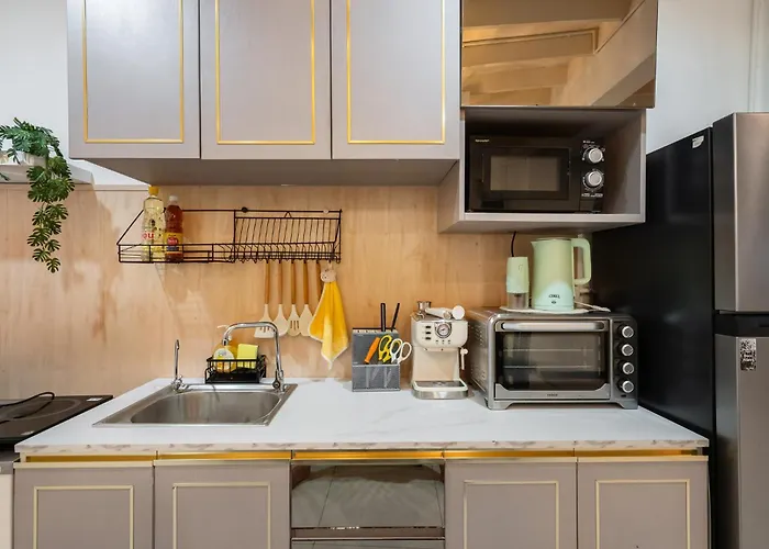 Bangrak House 200 Meters Near Bts Saphantaksin In 度假居