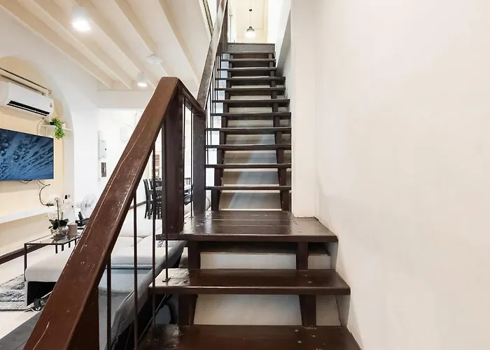 度假居 Bangrak House 200 Meters Near Bts Saphantaksin In 曼谷