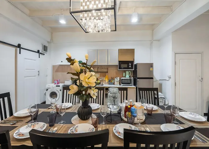 度假居 Bangrak House 200 Meters Near Bts Saphantaksin In 曼谷