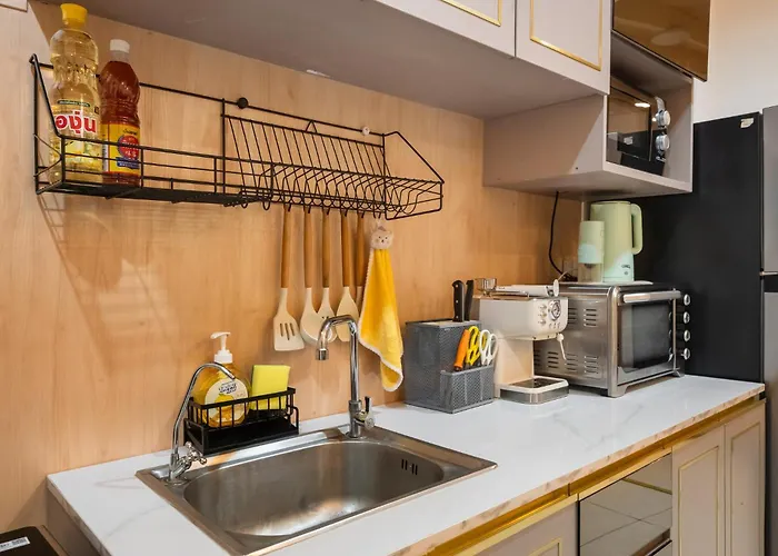 Bangrak House 200 Meters Near Bts Saphantaksin In 曼谷