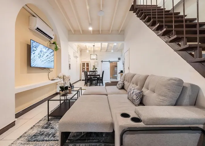 Bangrak House 200 Meters Near Bts Saphantaksin In