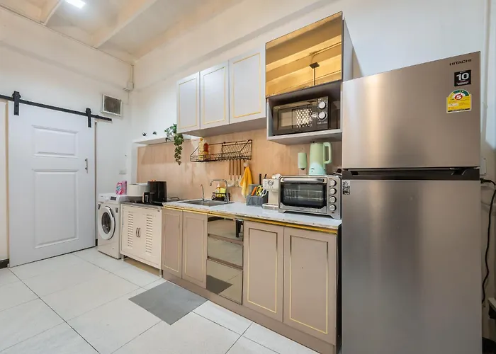 度假居 Bangrak House 200 Meters Near Bts Saphantaksin In 曼谷