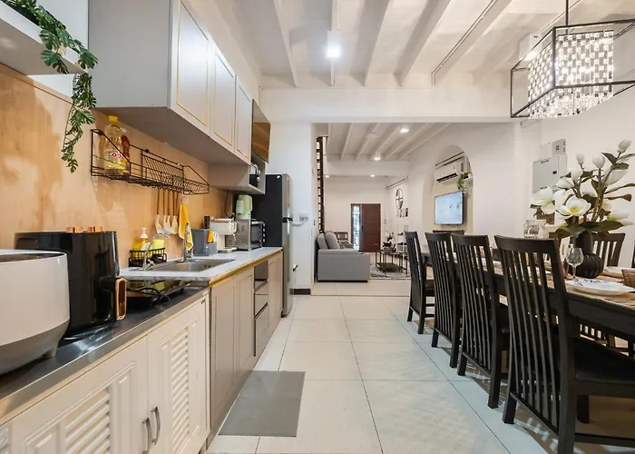 Bangrak House 200 Meters Near Bts Saphantaksin In * Bangkok