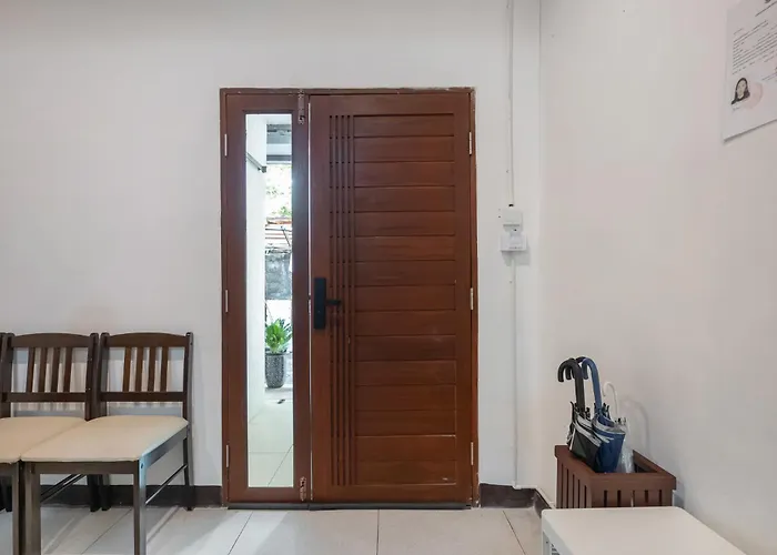 度假居 Bangrak House 200 Meters Near Bts Saphantaksin In
