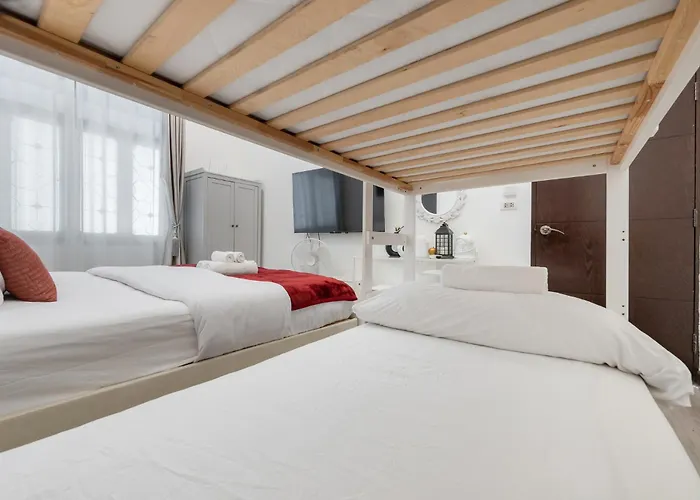 Bangrak House 200 Meters Near Bts Saphantaksin In 度假居 *